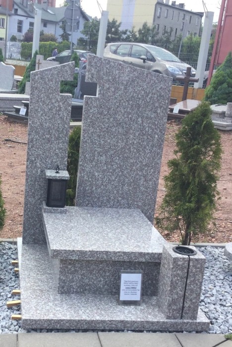 Nagrobek 85x100, "BRĄZ KRÓLEWSKI" (na urnę).